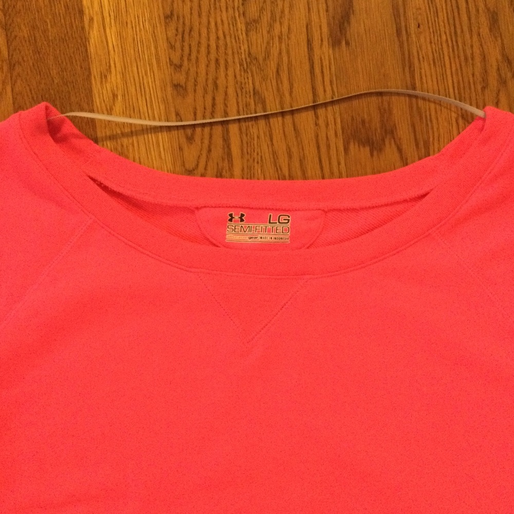 Under Armour- NWOT Pretty Pink Semi-Fitted Sweatshirt. Size L - Picture 3 of 7